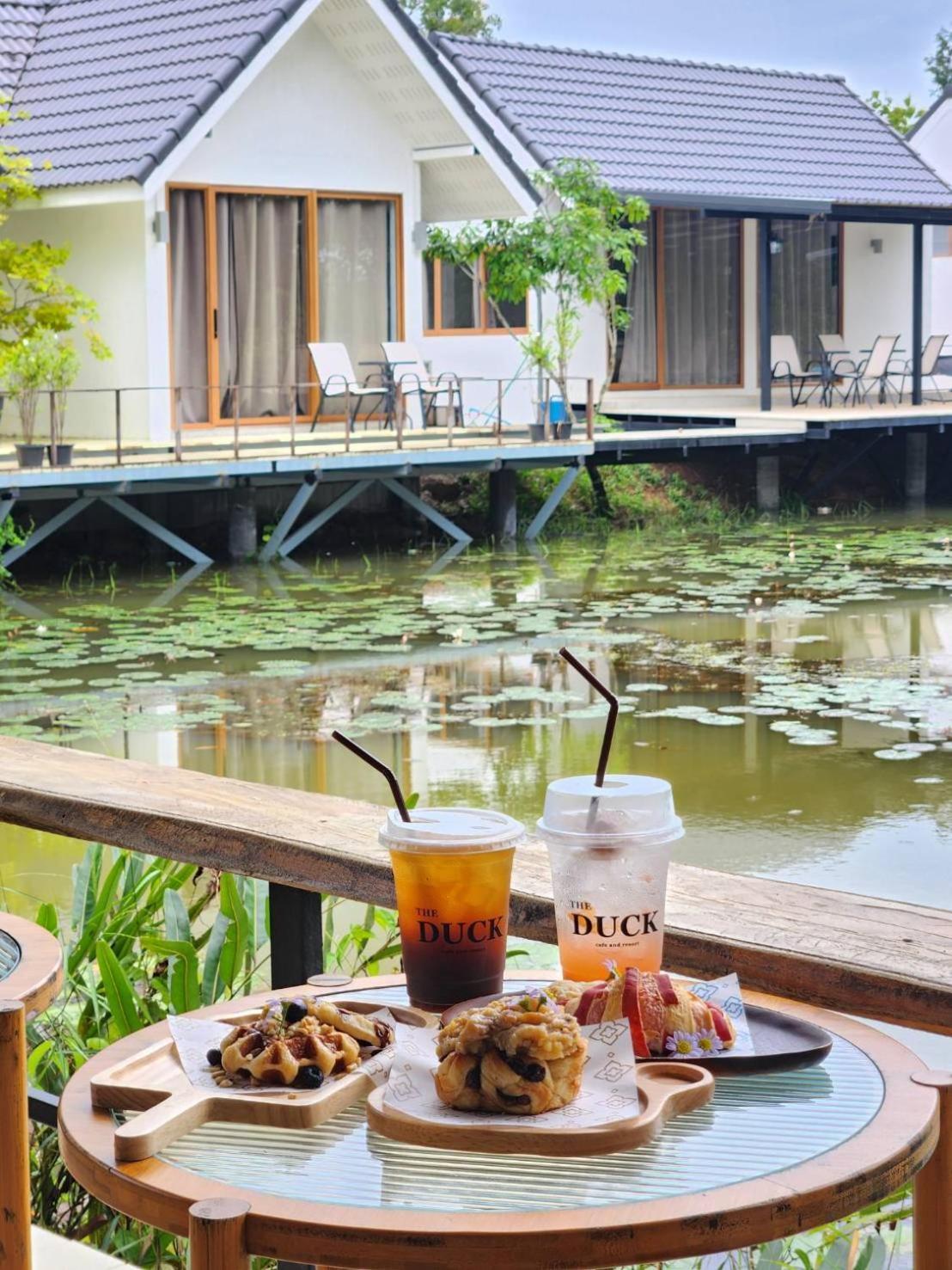 The Duck Cafe And Resort Trat Eksteriør billede