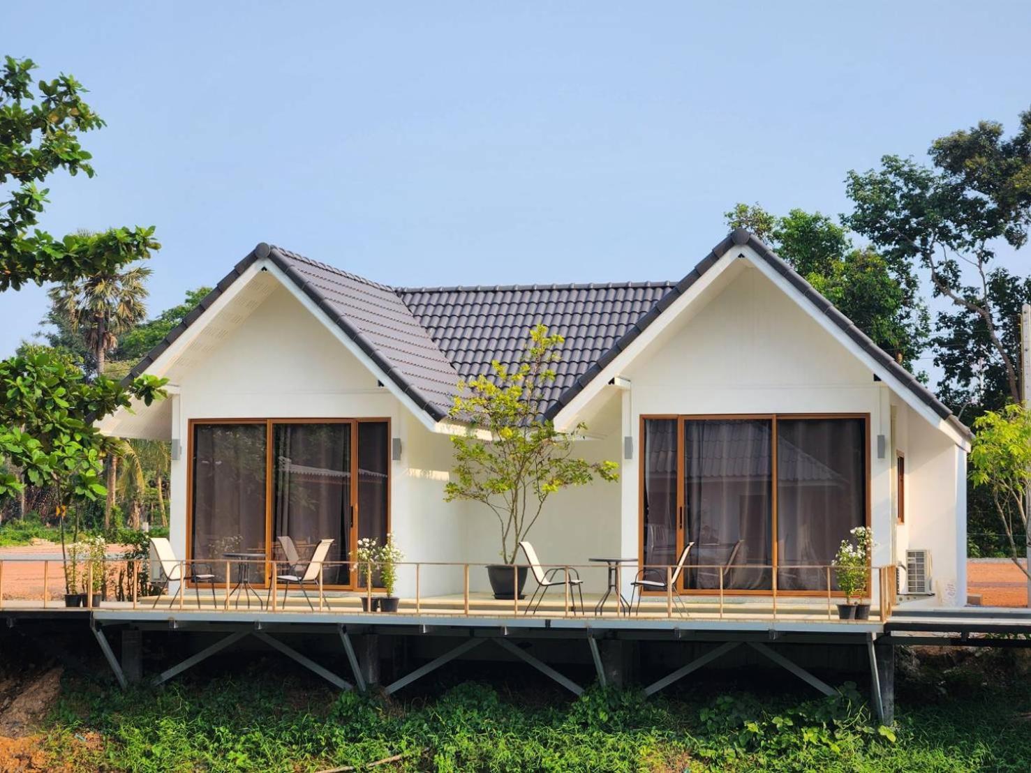 The Duck Cafe And Resort Trat Eksteriør billede